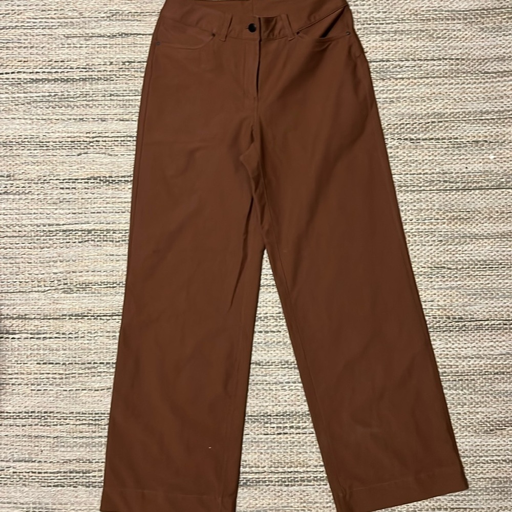 Lululemon Casual City Sleek High Rise Wide Leg Size 28